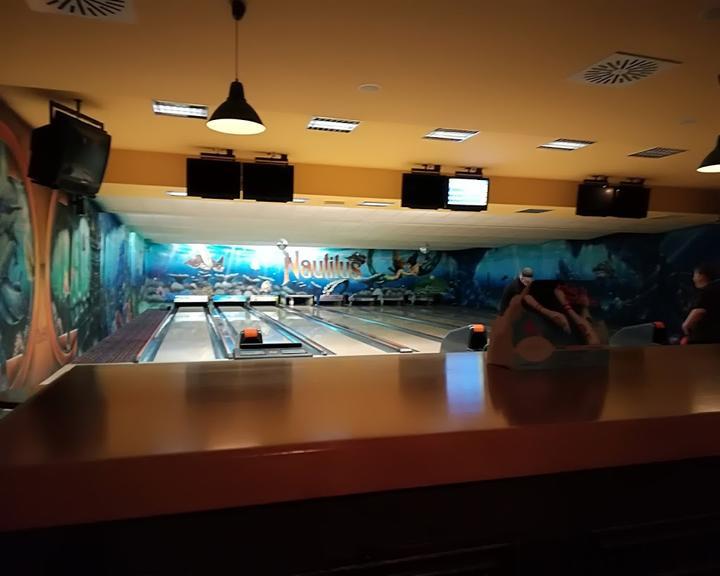 Schlosspark-Bowling Und Restaurant